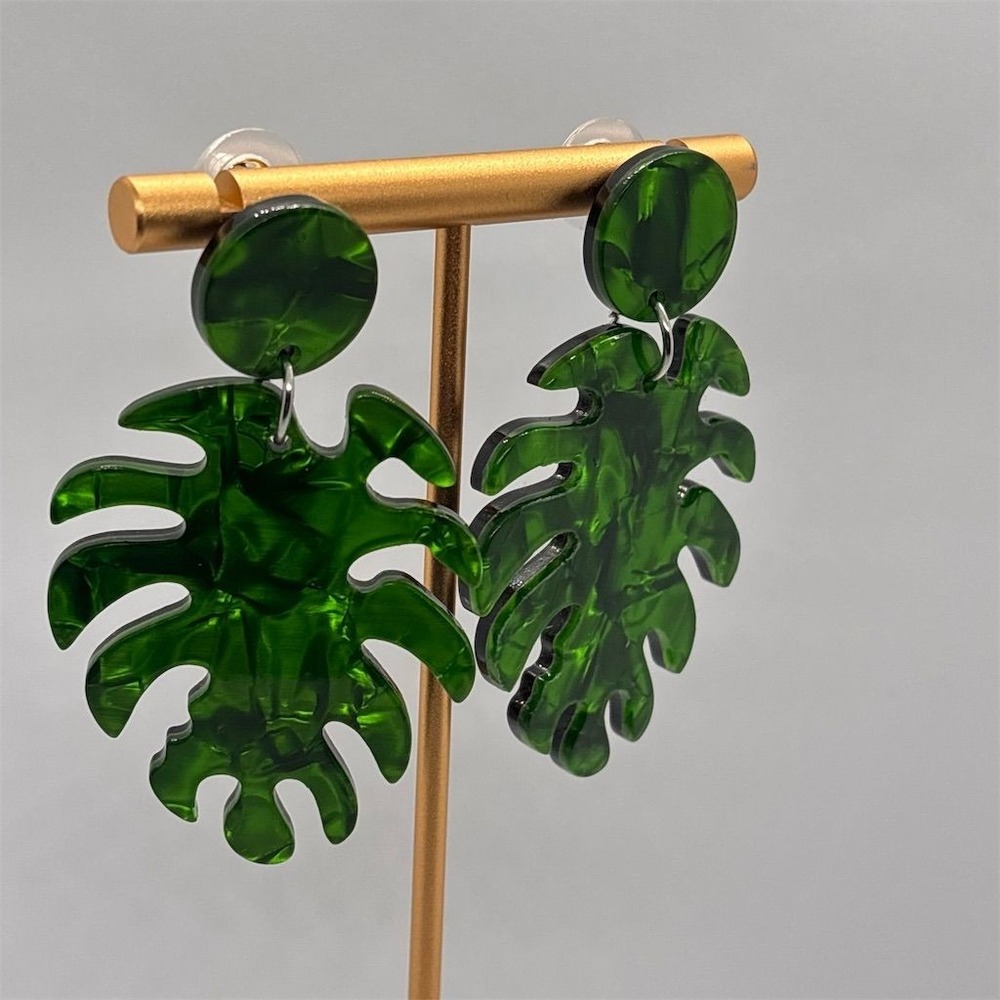 Tropical Monstera Leaf Dangle Earrings Green Nature Theme - Picture 7 of 10